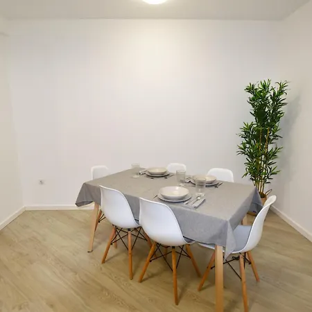 Bajo Alfonso X Apartmán *